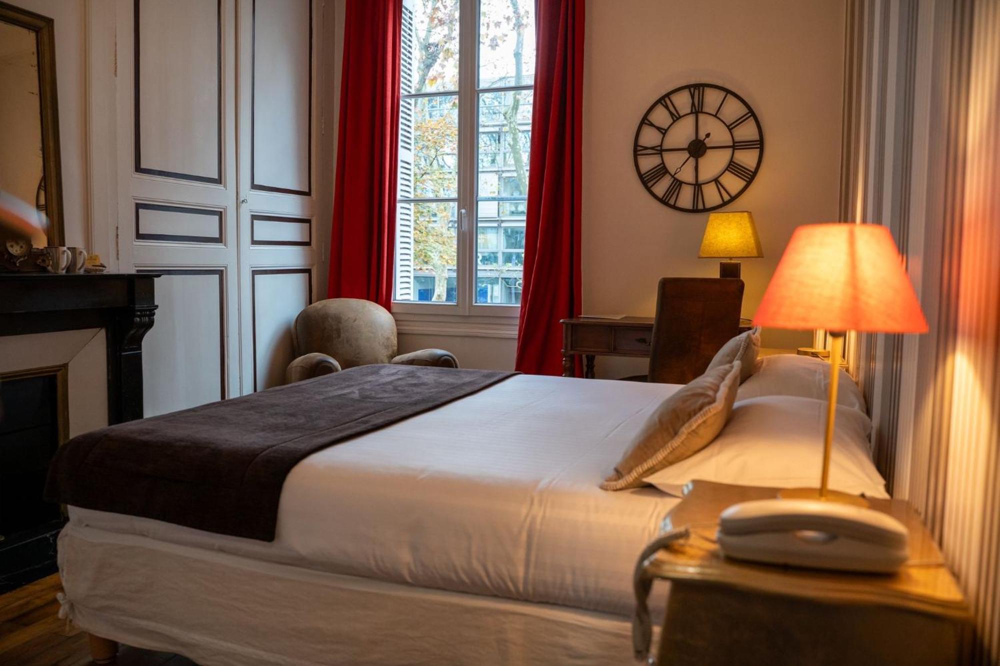 טור Hotel Val De Loire מראה חיצוני תמונה